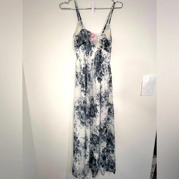 She’s Cool Blue & Grey Floral Pattern with White Adjustable Strap Maxi Dress - Picture 8 of 9